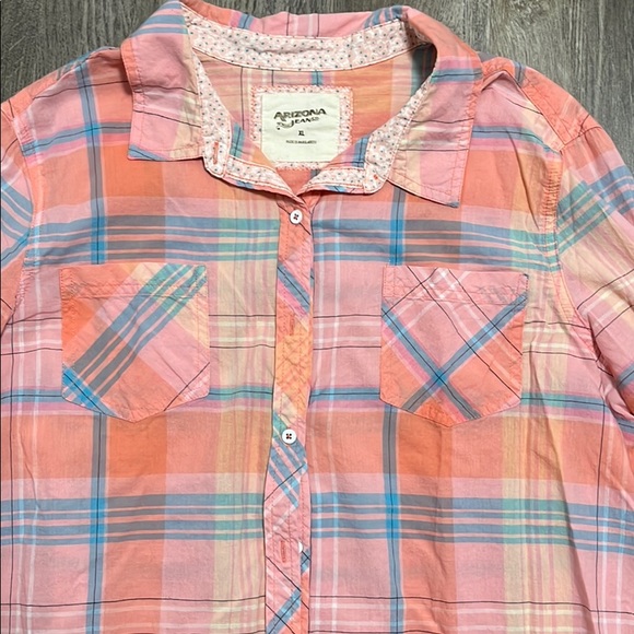 Women’s Plaid Button Down Size XL - Picture 2 of 4